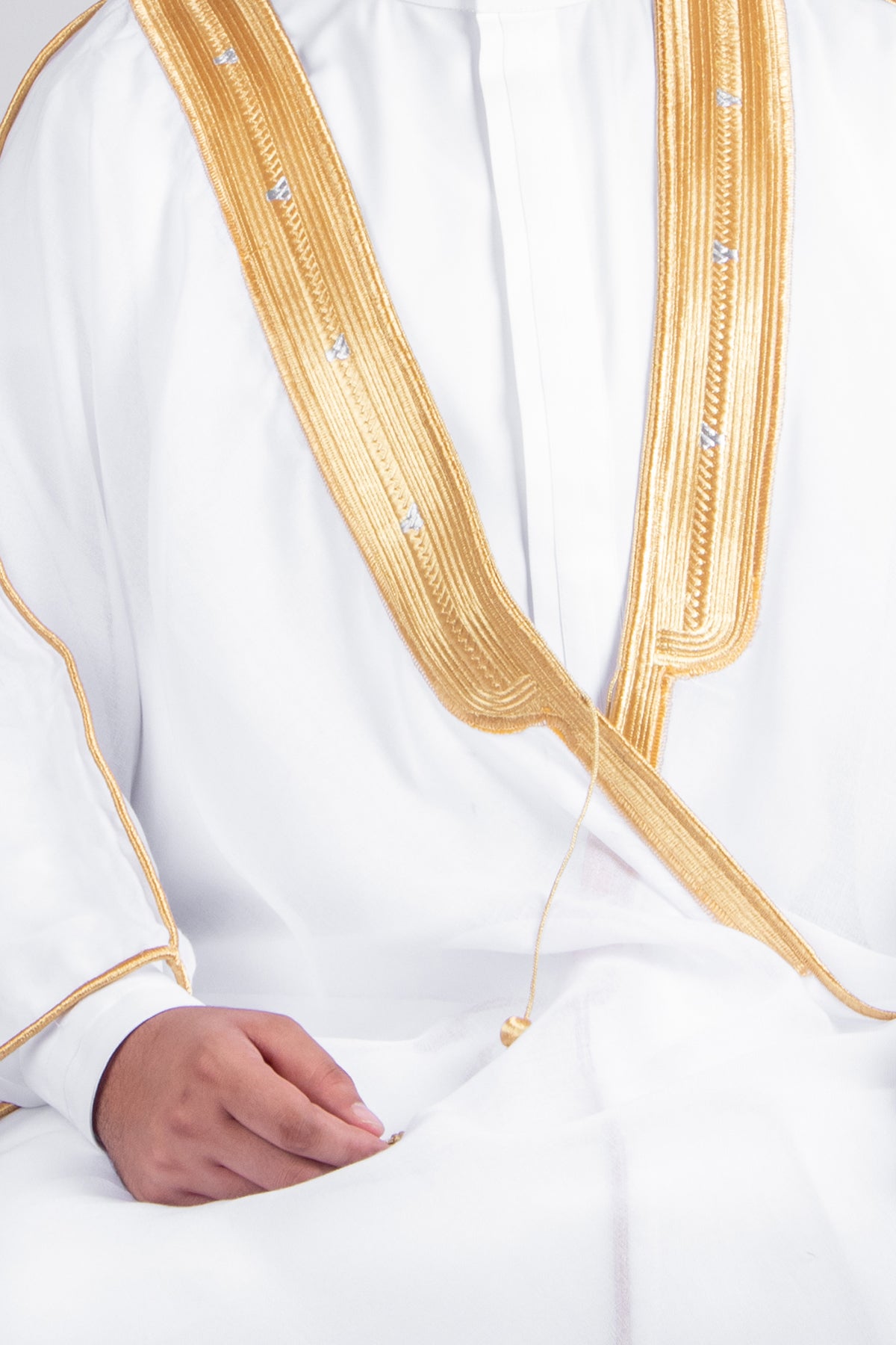 OVERCOAT ARAB WHITE BISHT CLOAK - Arewa Collections