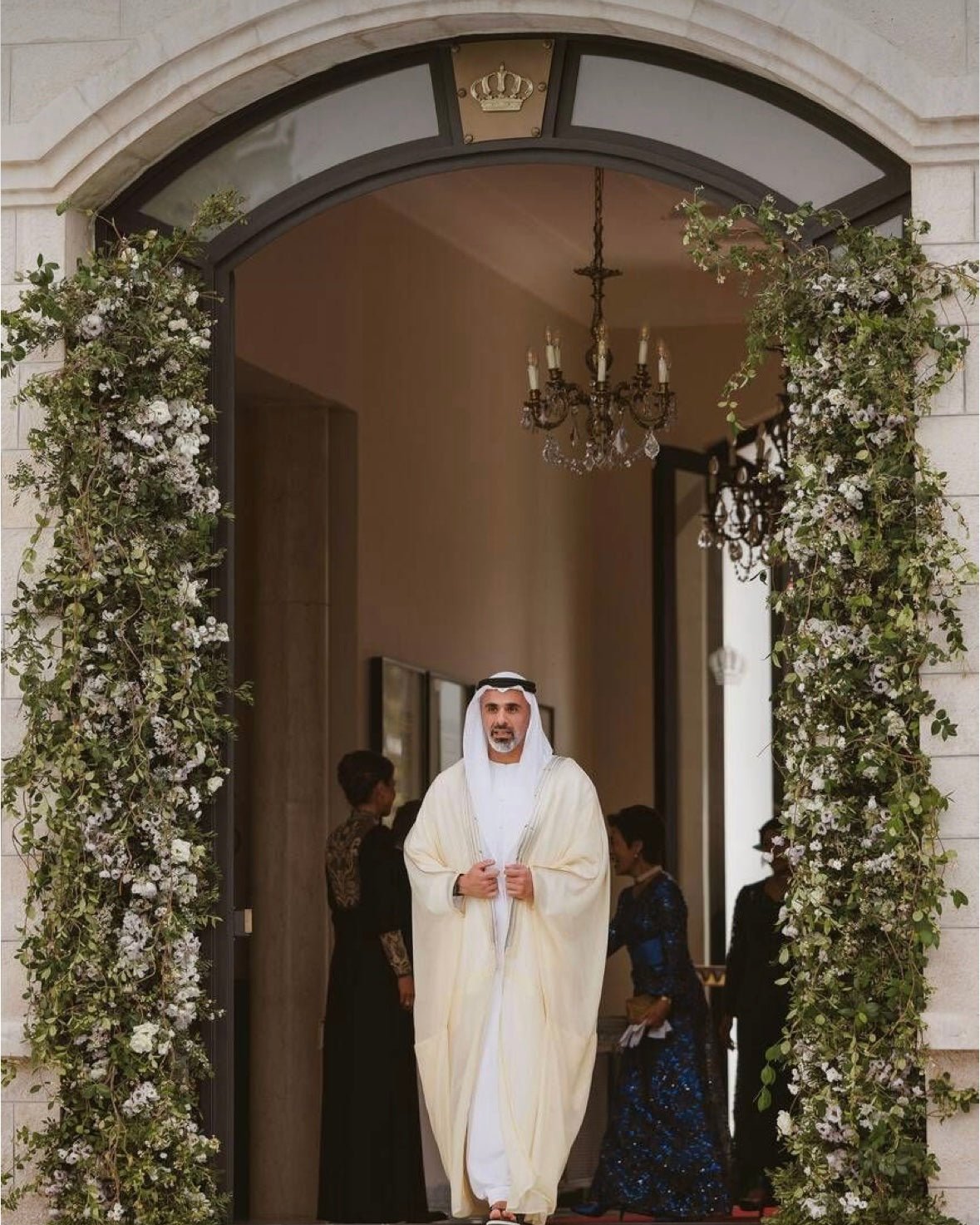 OVERCOAT SAOUDI OFF WHITE- SILVER BISHT CLOAK - Arewa Collections