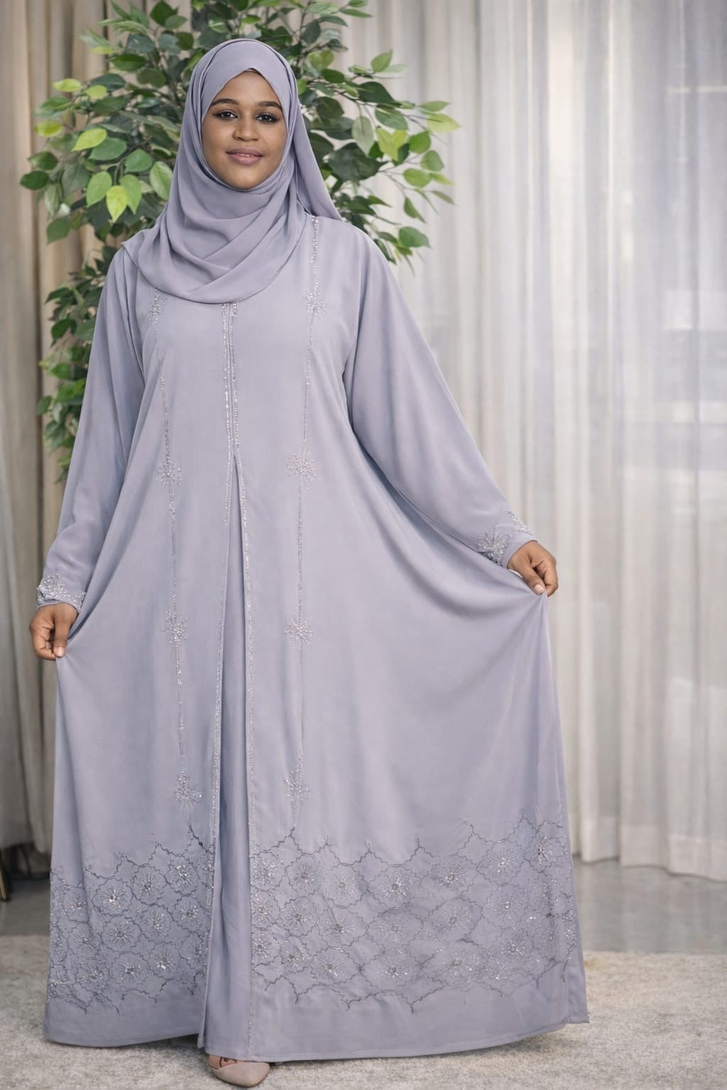 Radiance Stone Broderet Abaya