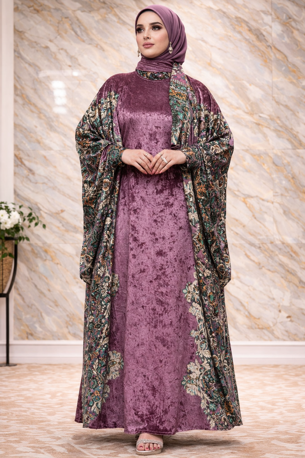 Abaya d'hiver en velours avec hijab assorti, taille unique.